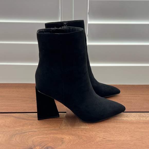 BAR III Asya Flared Booties - Picture 4 of 10